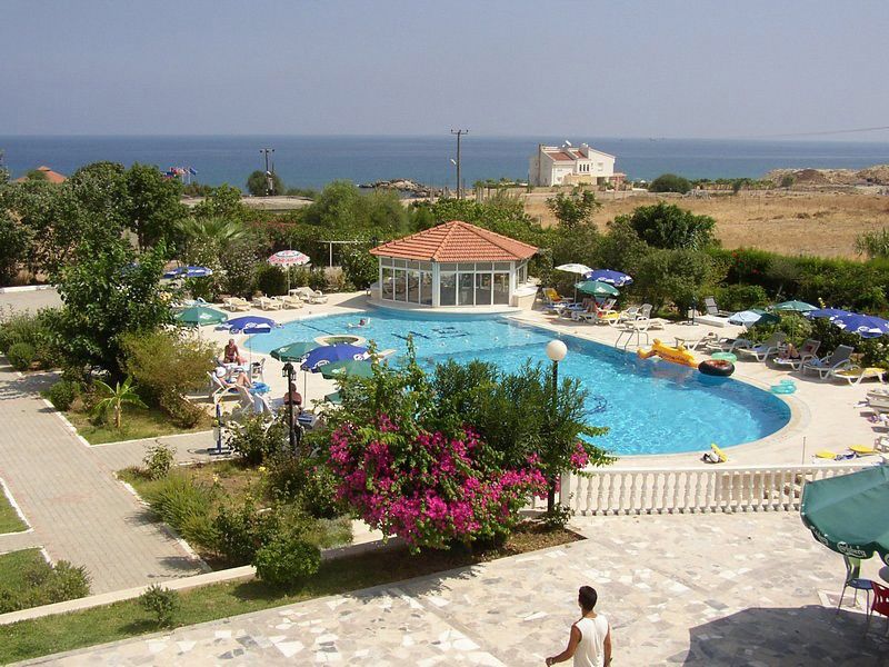 Sempati Hotel Лапитос Экстерьер фото