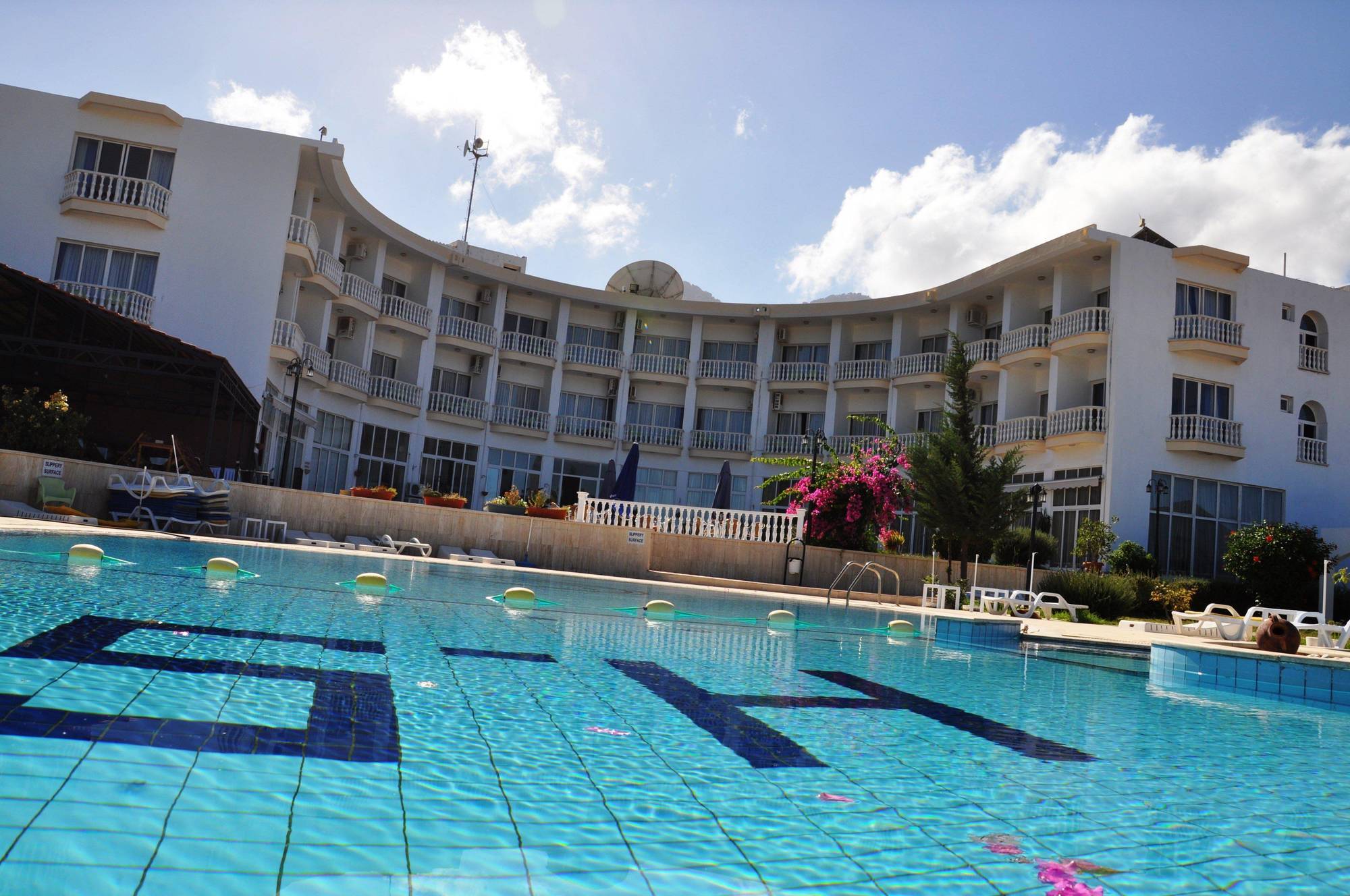 Sempati Hotel Лапитос Экстерьер фото